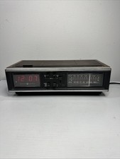 Vintage General Electric Model 7-4660A GE AM/FM Digital Alarm Clock Radio Works 