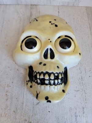 Vintage Skull AS IS playmotion hanging Halloween home decor