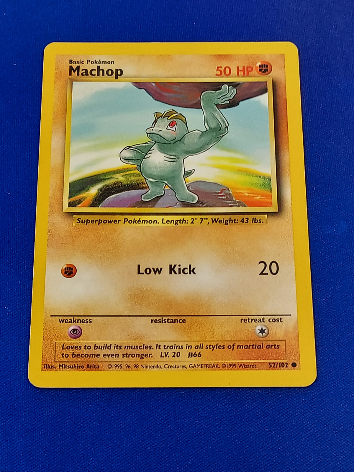 Machop 52/102 - Base Set Pokemon Card Nice!