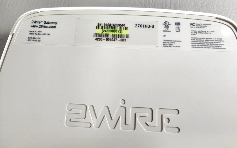 AT&T 2Wire 2701HG-B DSL Wireless Gateway Modem Router - No Power Cord - Image 4 of 4