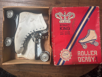 Original Vintage White Roller Derby Outdoor Roller Skates 'Street King' Size 4