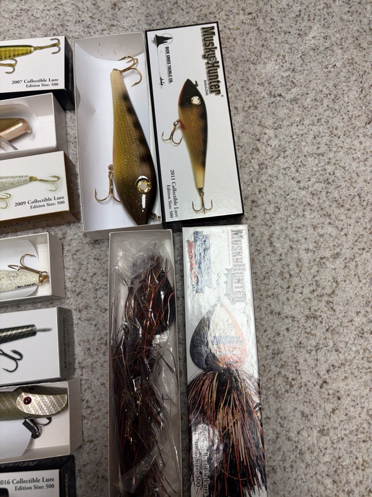 10 Musky Hunter Magazine Collectible Lures  180 of 500 - All Same Number - Image 7