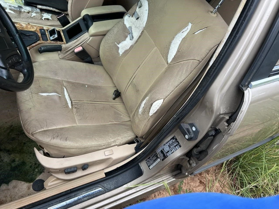 Driver Quarter 玻璃站 Wgn 铬装饰 适合 99-03 宝马 540i 104917455 — 第 4/4 张图片