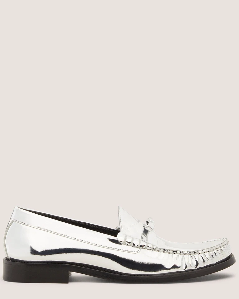 Mocasines Stuart Weitzman Mujer Lottie Detalle Lazo en Plata Espejo 9B Vacaciones Foto 3 de 4