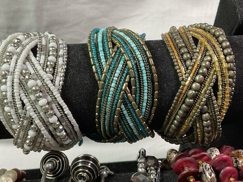 Jewellery Great Job Lot Mixed Colour Seed Bead Cuffs & Memory Wire Bracelets x15 - Picture 2 of 7