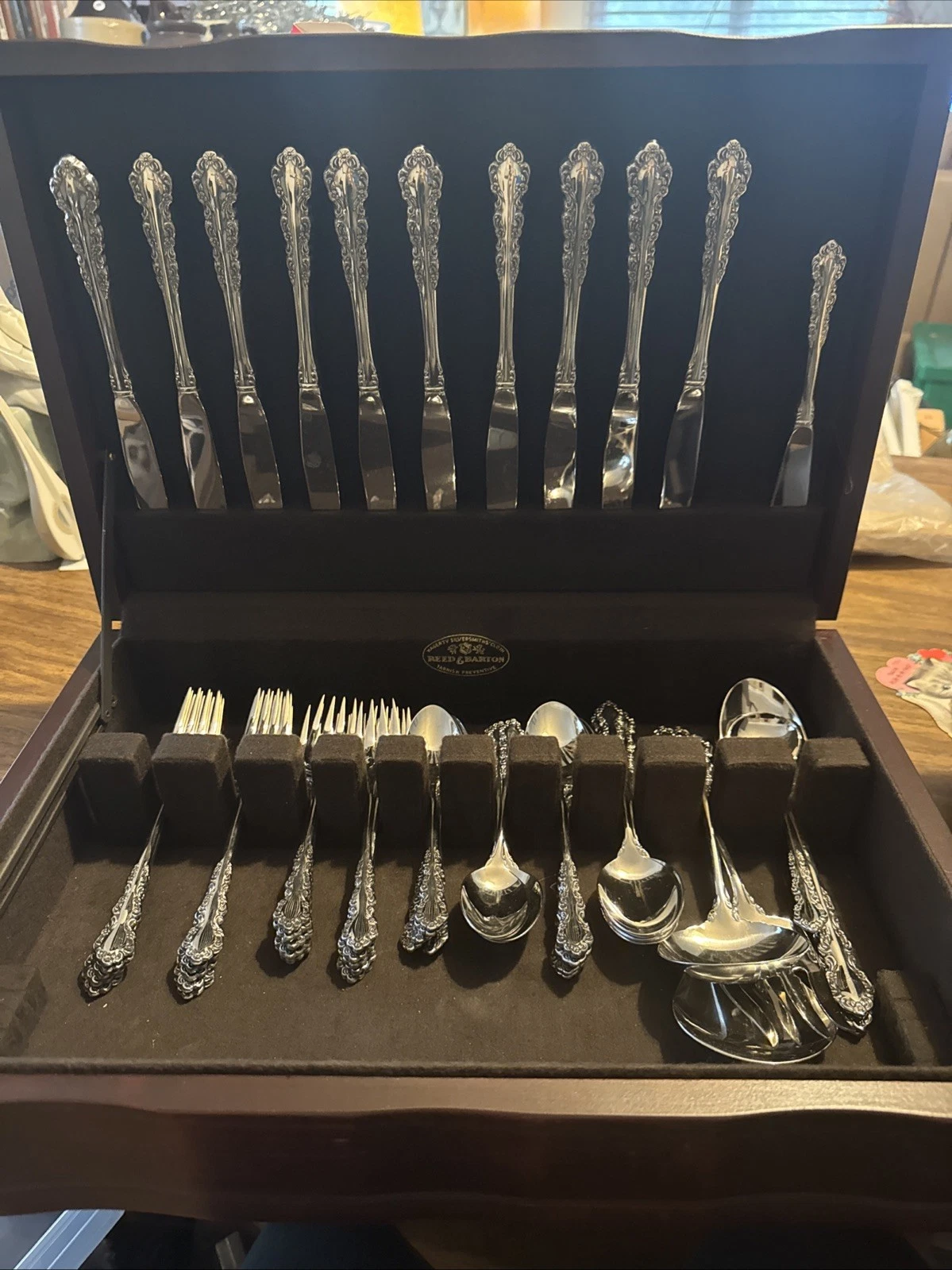 Lot Oneida Shelley Cube Stainless Flatware 58 Pc (5)10 Pc Settings + Serving Pcs