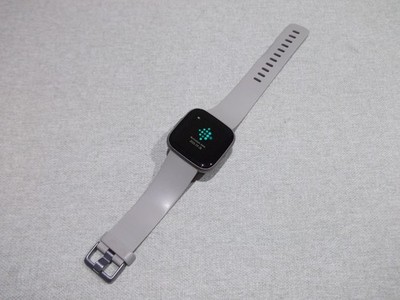Fitbit Versa 2 Fitness Smartwatch FB507 (OHNE LADEGERÄT)