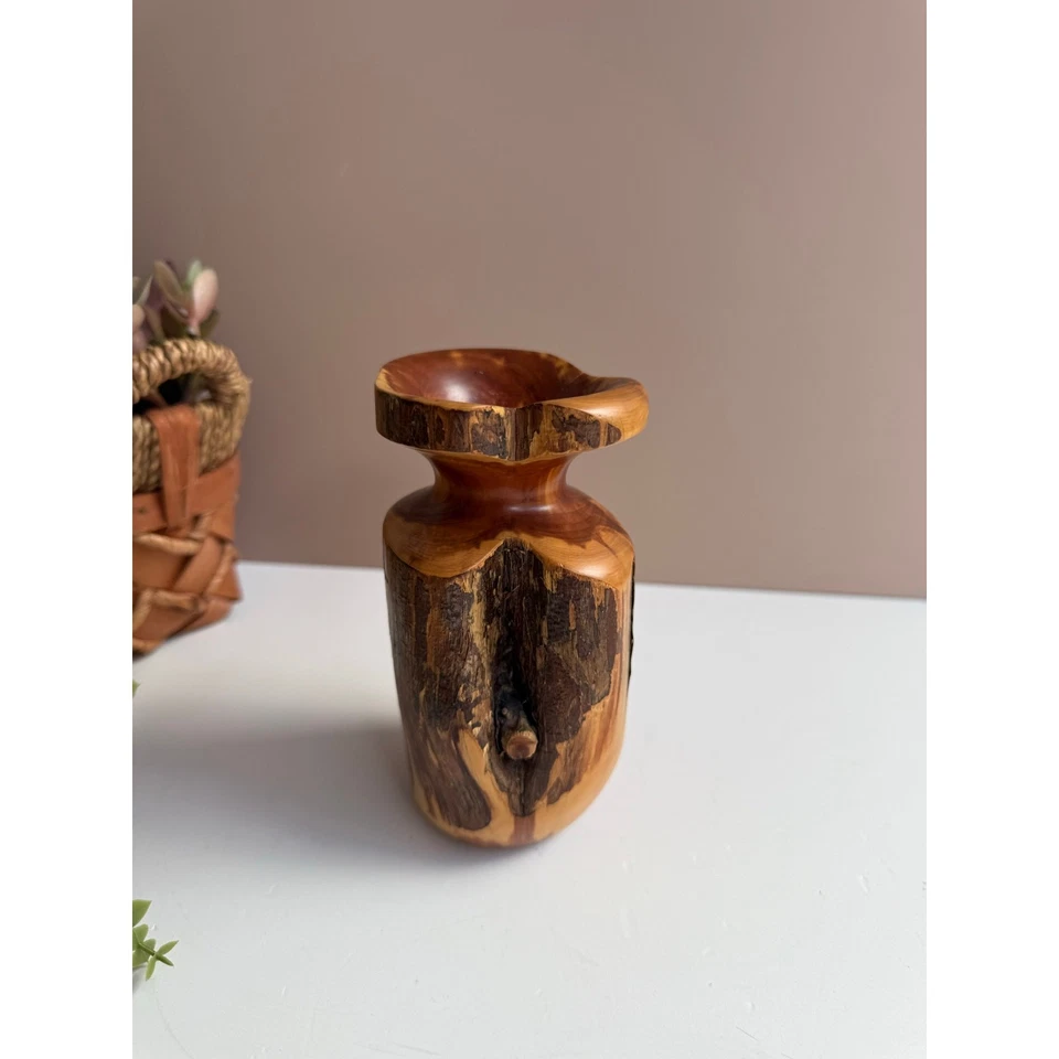 Винтажная резная деревянная ваза ручной работы 8 дюймов с подписью | Деревянная ваза-горшок с бутонами ремесленника - Изображение 3 из 4