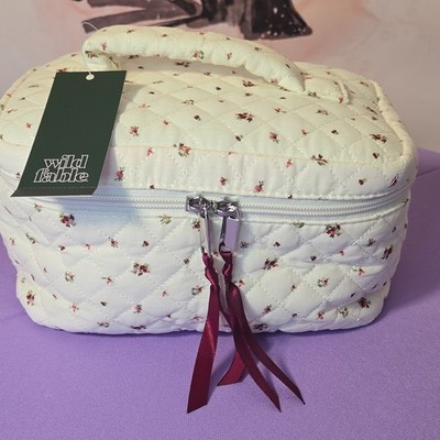 Wild Fable Quilted Floral Makeup Bag Off-White Pink Red Zipper Handle TAR10329