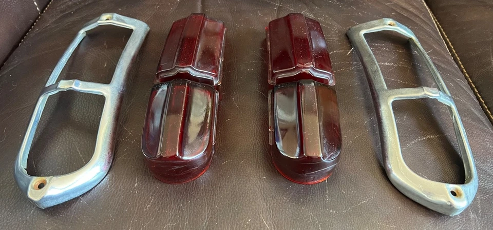 Luz Trasera Cadillac Bisel Cristal 1942 1946 1947 Serie 60S 61 62 63 Montaje Trasero Foto 3 de 4