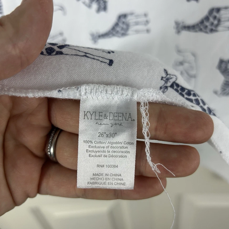 Kyle & Deena Azul Blanco Jirafa Elefante Cebra Bebé Manta Safari Animales Delgado Foto 4 de 4