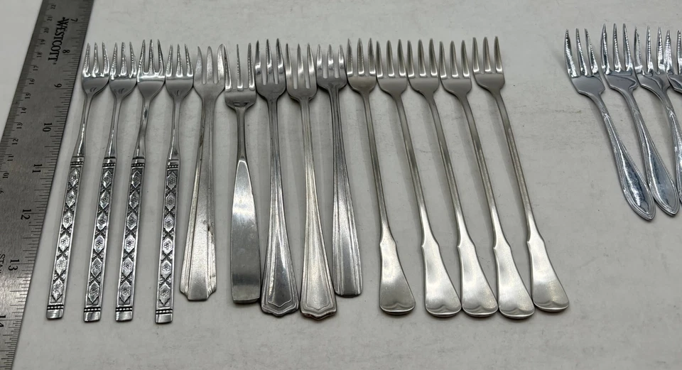 Лот из 40 различных вилок для коктейлей из нержавеющей стали - лот #328 - Изображение 3 из 4