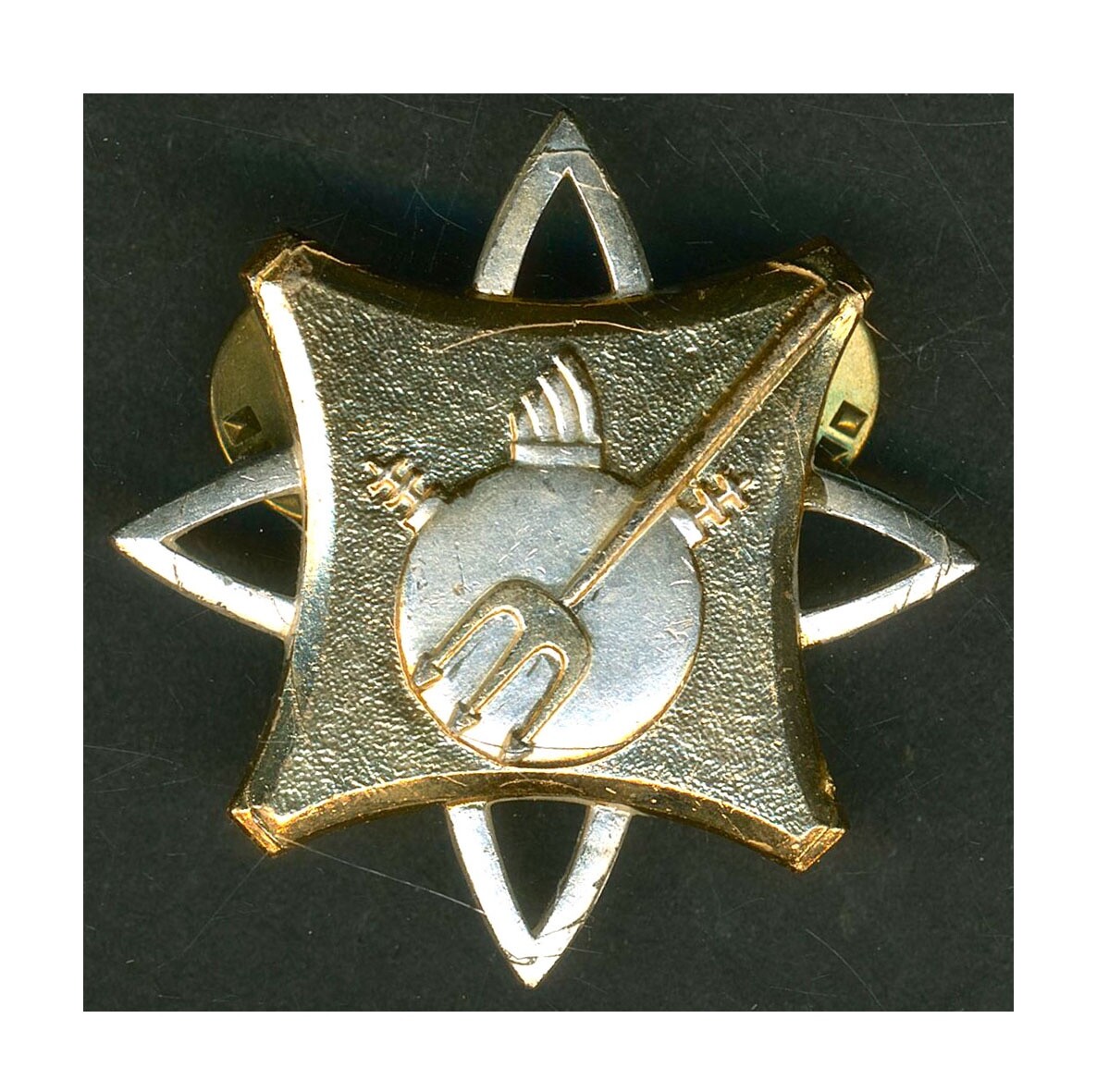 French Navy Mine Clearance Diver Badge by Drago L305