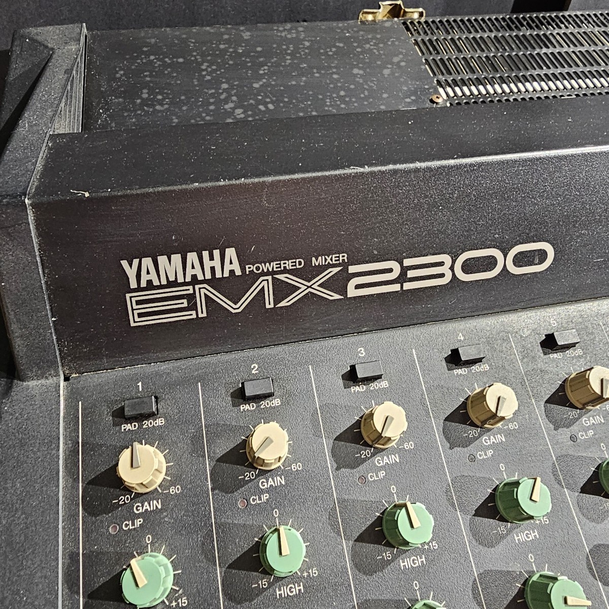 Yamaha Powered Mixer Model EMX2300 - Made in Japan - AS-IS