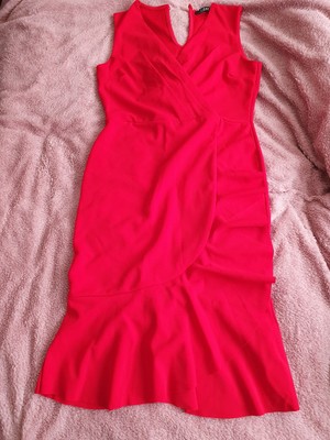 Beautiful Bright Quiz Red Dress for an Evening Out or Special Occasion 