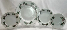 Christmas Holiday Holly & Berries 4 Piece Place Setting Macys The Cellar