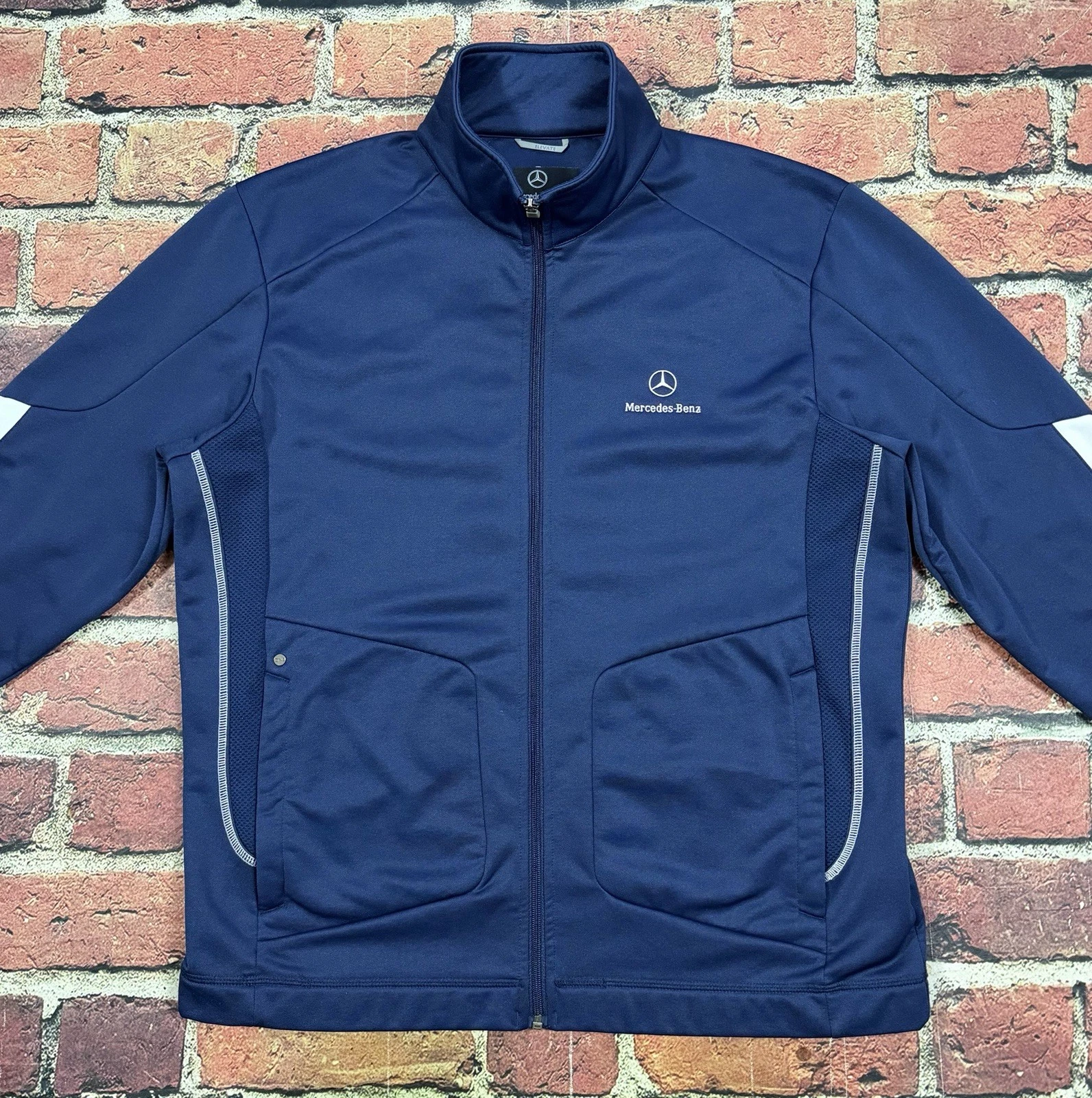 Mercedes-Benz Navy Blue Softshell Full Zip Performance Jacket Men’s Large - product detail image 3