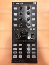 Native Instruments Traktor Kontrol X1 MK2 DJ ...