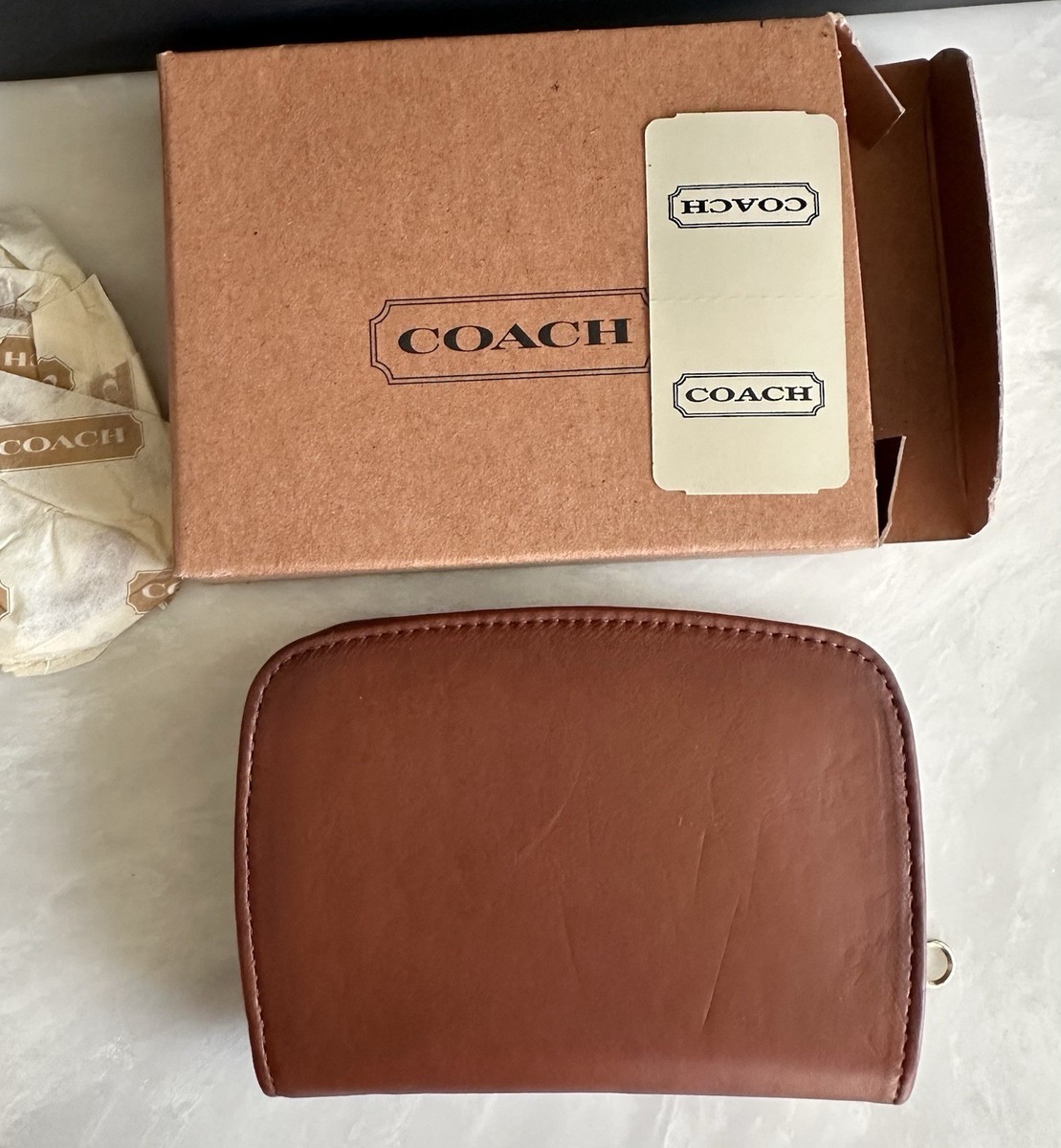NWT COACH VINTAGE TAN ZIP-AROUND COMPACT CLUTCH 7242 ORIGINAL BOX