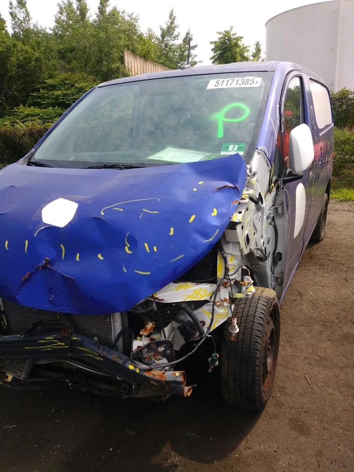 Nissan NV200 2015 conjunto de filtro de aire OEM azul 2,0 L 111 k millas Foto 4 de 4