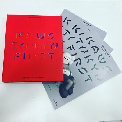 2021 KAWS TOKYO FIRST Exhibition Japan Art Book & 3 Flyer (Mini Poster)