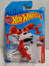 Hot Wheels #205 Mainline Rescue Series #2 Water Bomber White/Red PGHK BNT/CRSED