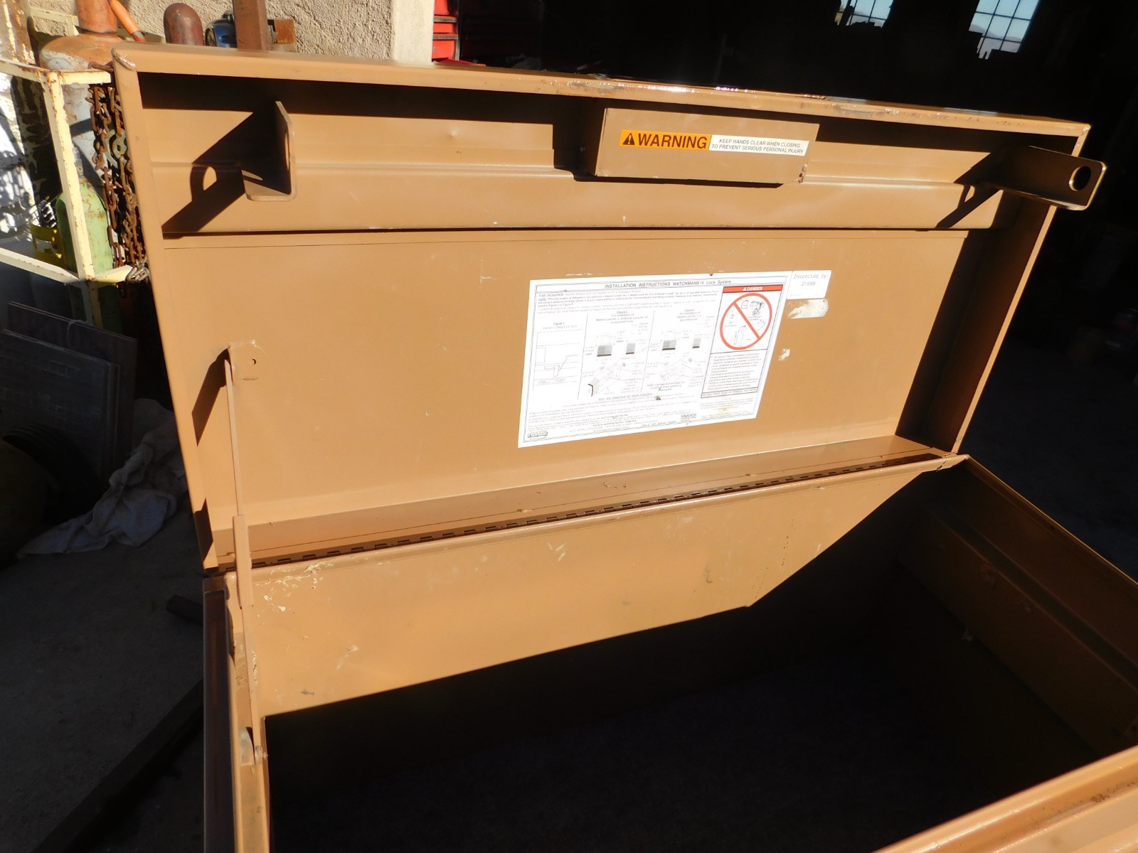 KNAACK #42 CONSTRUCTION JOB SITE STORAGE GANG BOX 28x24x42"