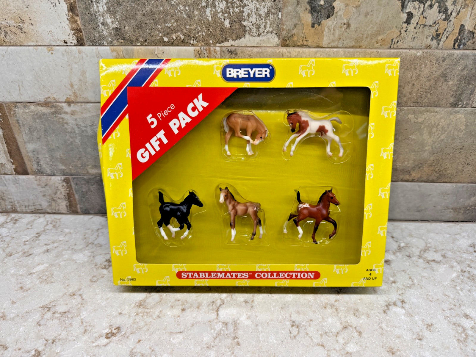Breyer Stablemates 5 Horse Gift Pack...New