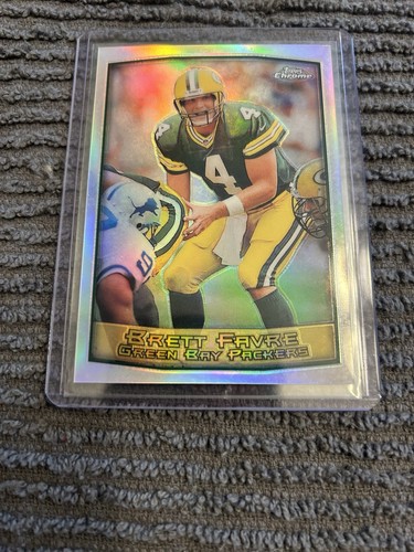 Brett Favre [Refractor] #110 1999 Topps Chrome card