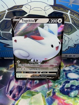 Togekiss V 140/185 Swsh04: Vivid Voltage Holo