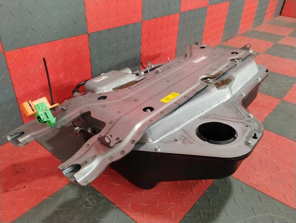 23-24 Honda CR-V Hybrid Battery Pack (Only 29K Miles on vehicle) - Image 3 of 4