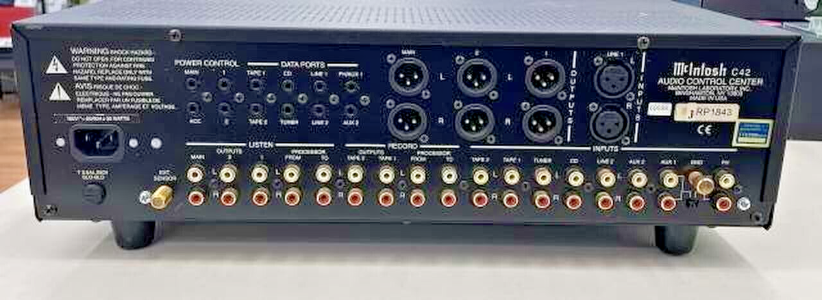 Mcintosh C42 Control Amplifier With power cord & remote control