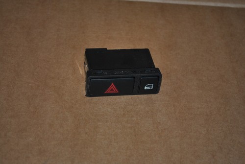 BMW E46 E53 Z4 X5 Schalter Warnblinkanlage ZV Warnblinker Warnblinkmodul 8368920