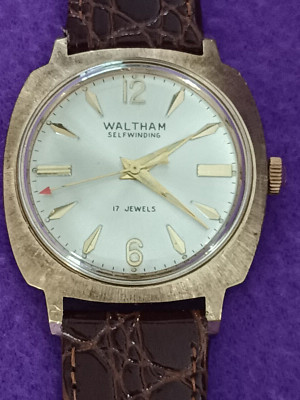 1960's Waltham 17 Jewel FB220 Self-winding Automatic Watch VERY NICE Vintage