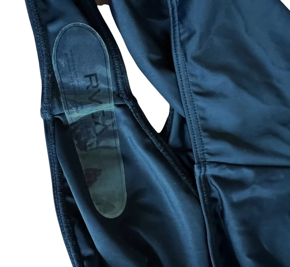 Maiô feminino novo com etiquetas RVCA atrevido peça única tamanho XL preto sólido acabamento branco costas em T - Imagem 4 de 4