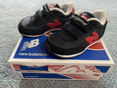 “REDUCED” NEW BALANCE Classic Black/Red 