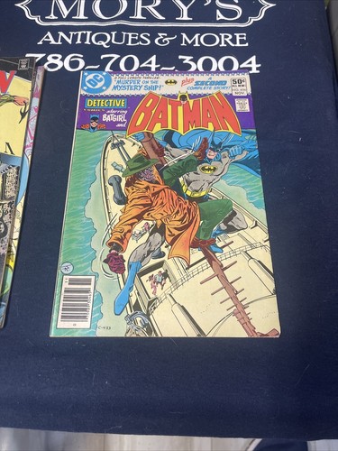 VINTAGE COLLECTORS BATMAN AND ROBIN COMICS SET OF 4 NO 496 NO 490 NO 2 NO 4 - Picture 3 of 10