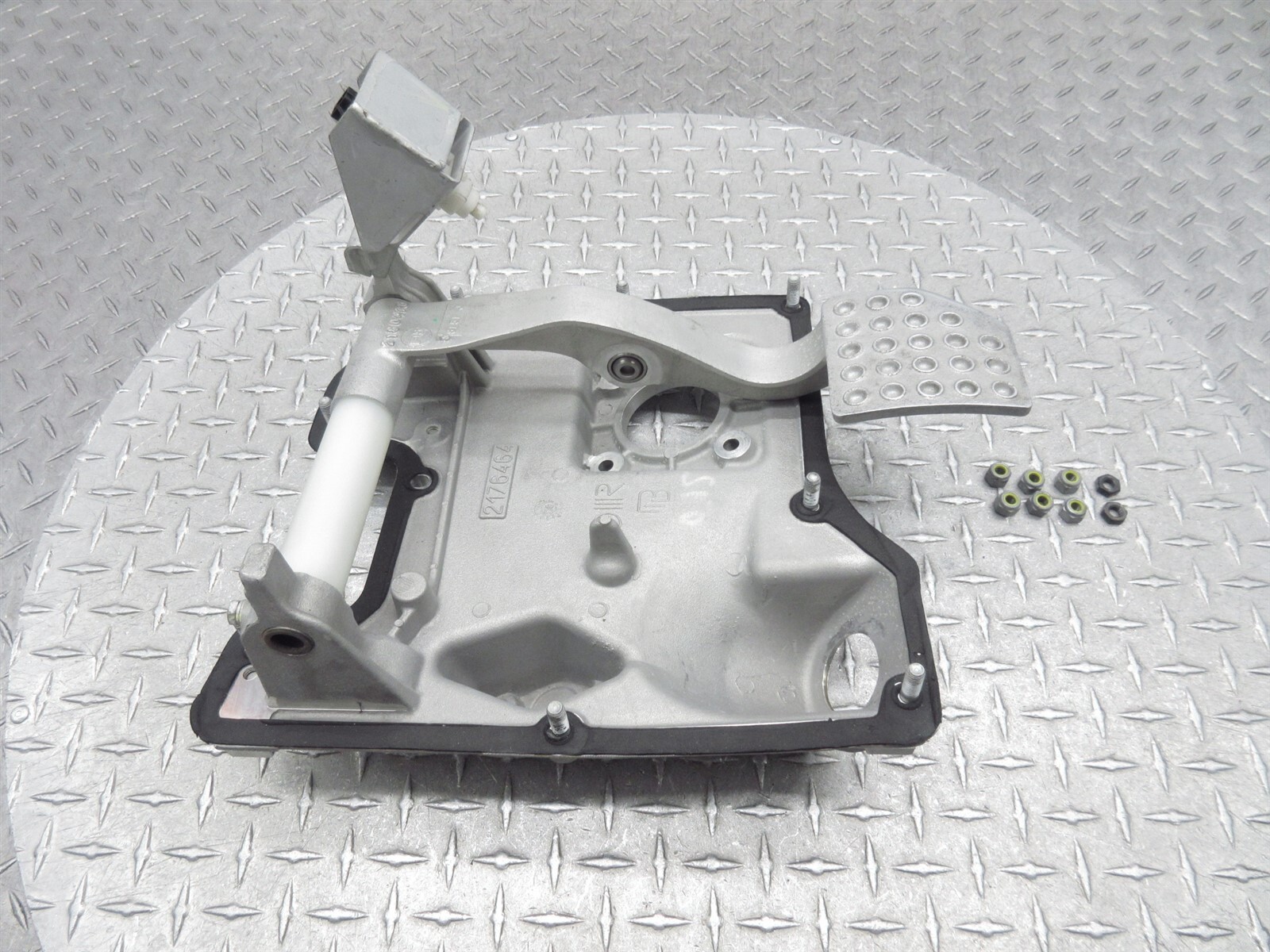2008 Ferrari F430 Spider 176464 Brake Pedal Assembly Bracket for F1 Gearbox