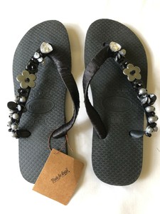 embellished havaianas