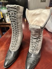 Betty&rsquo;s Ceramics. Vintage Ceramic Boots Planter.