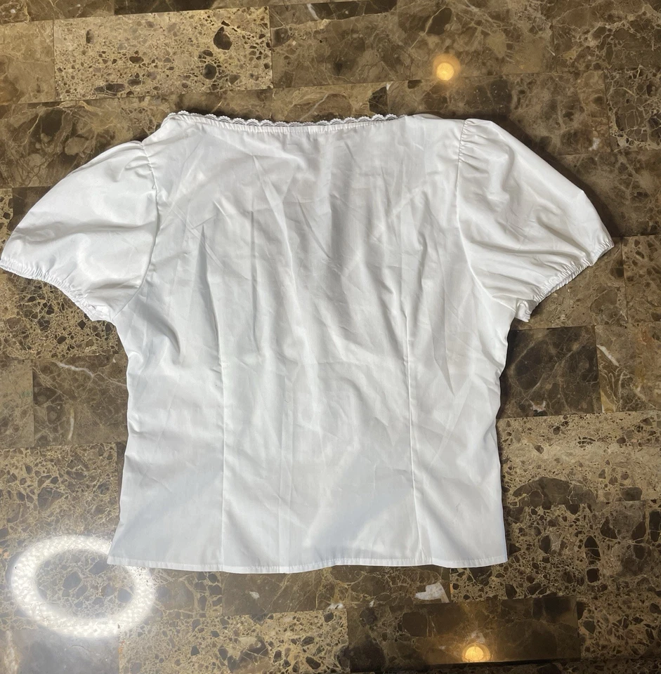 Blusa blanca manga abullonada botón delantero ribete encaje cuello en V talla grande Foto 2 de 4