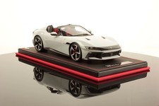 FERRARI 12 CILINDRI V12 830cv SPIDER OPEN 2024 1/18 BIANCO ARTICO MR Collection