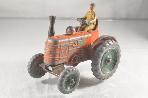 BJ164 Dinky Toys GB #301 Field Marshall Tractor / Tracteur D/-
