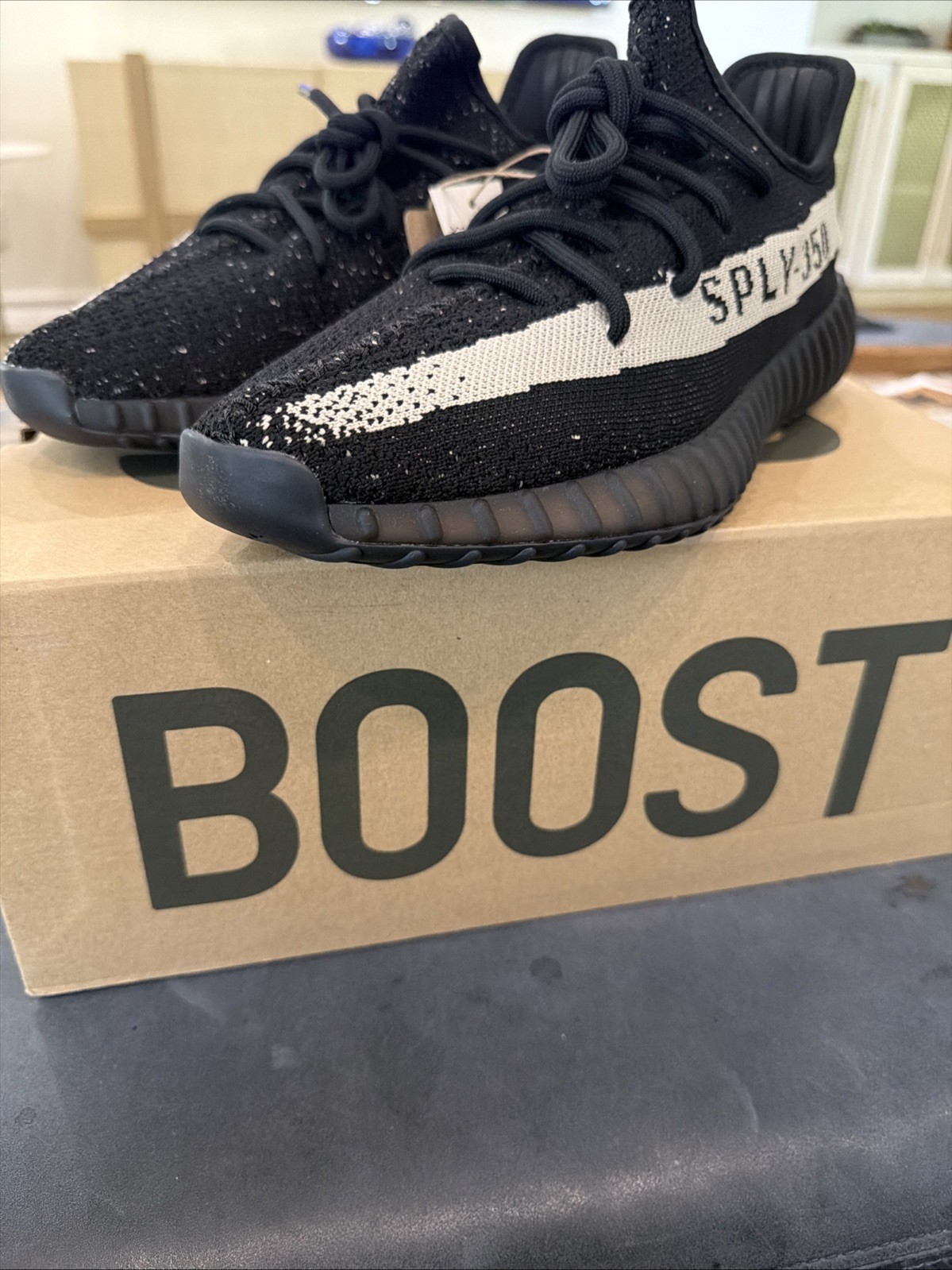 Size 10.5 - adidas Yeezy Boost 350 V2 Low Oreo
