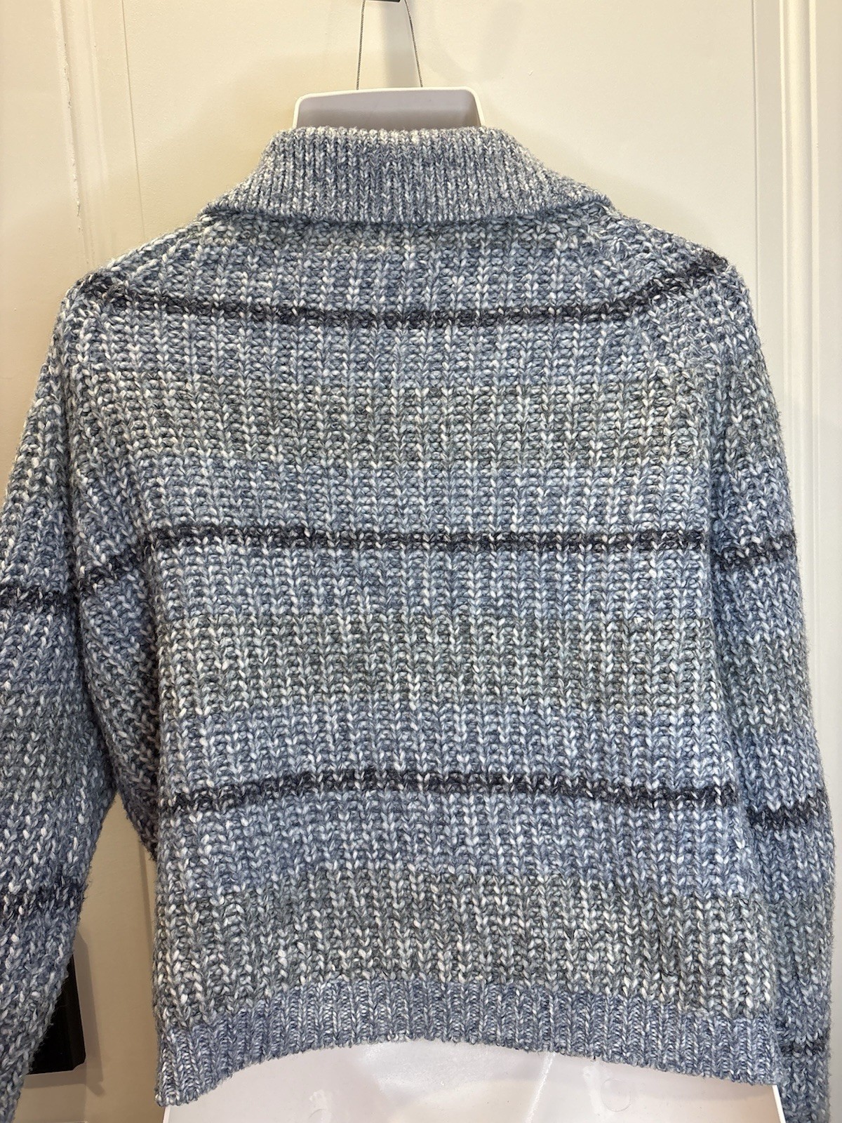 Universal Thread Sweater Woman’s Size Large Blue … - image 3