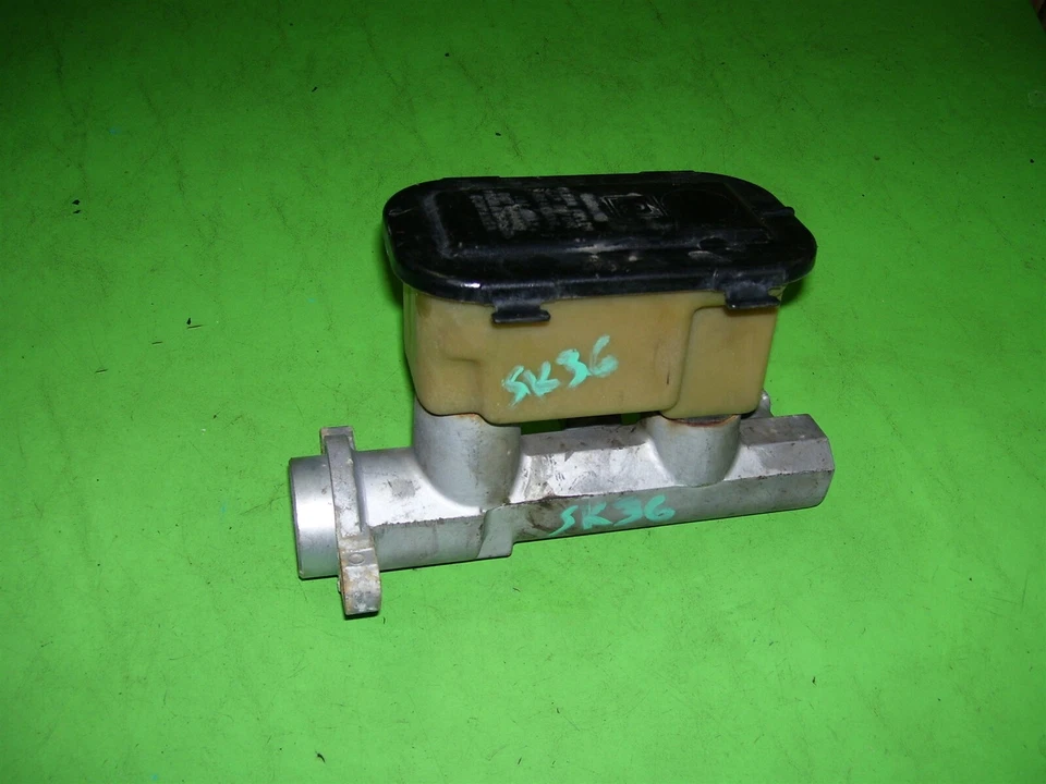 1996 GM K1500 Tahoe Yukon Sierra пригородный тормоз главный цилиндр Chevrolet GMC - Изображение 3 из 3