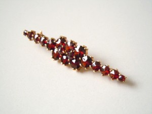 Authentic Garnet Brooch Gold Plated Stamped Norm 3.7 G/5.0 X 1.0 Cm
