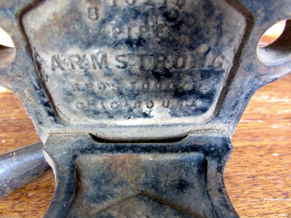 Tornillo de cadena de banco Armstrong 1C de colección de hierro fundido de 1/8 a 2 pulgadas hecho en EE. UU. Foto 3 de 4