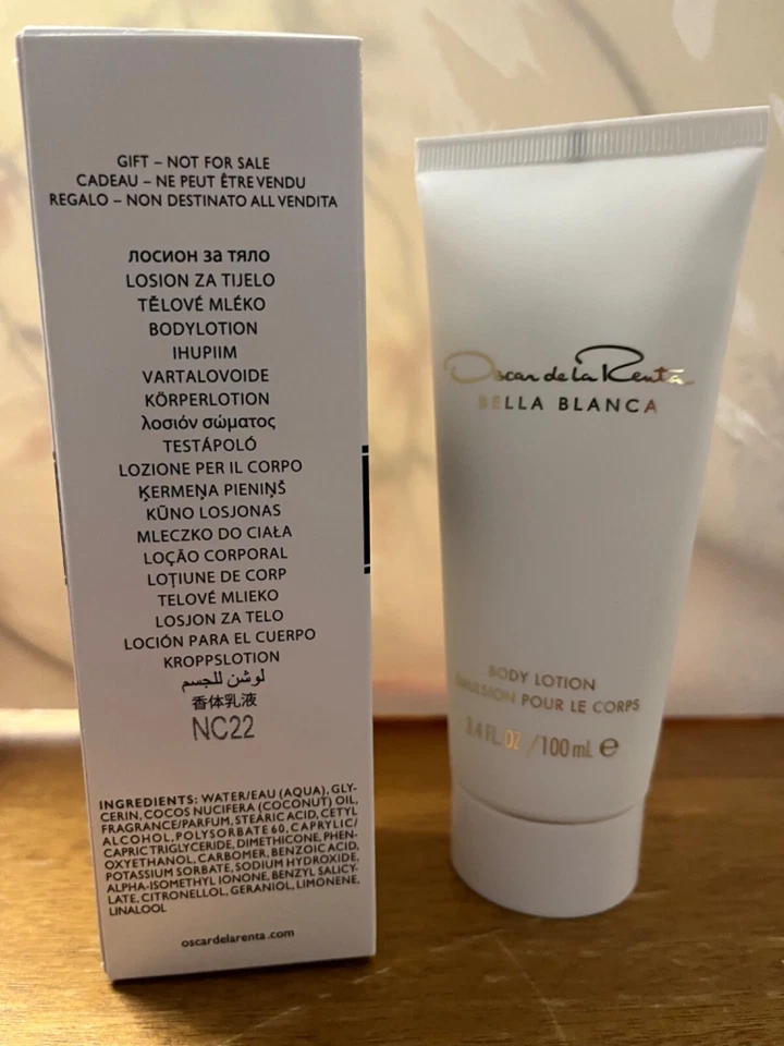 Oscar de la Renta Bella Blanca Loción Corporal 3.4 fl oz/100 ml Totalmente Nueva en Caja Foto 2 de 2