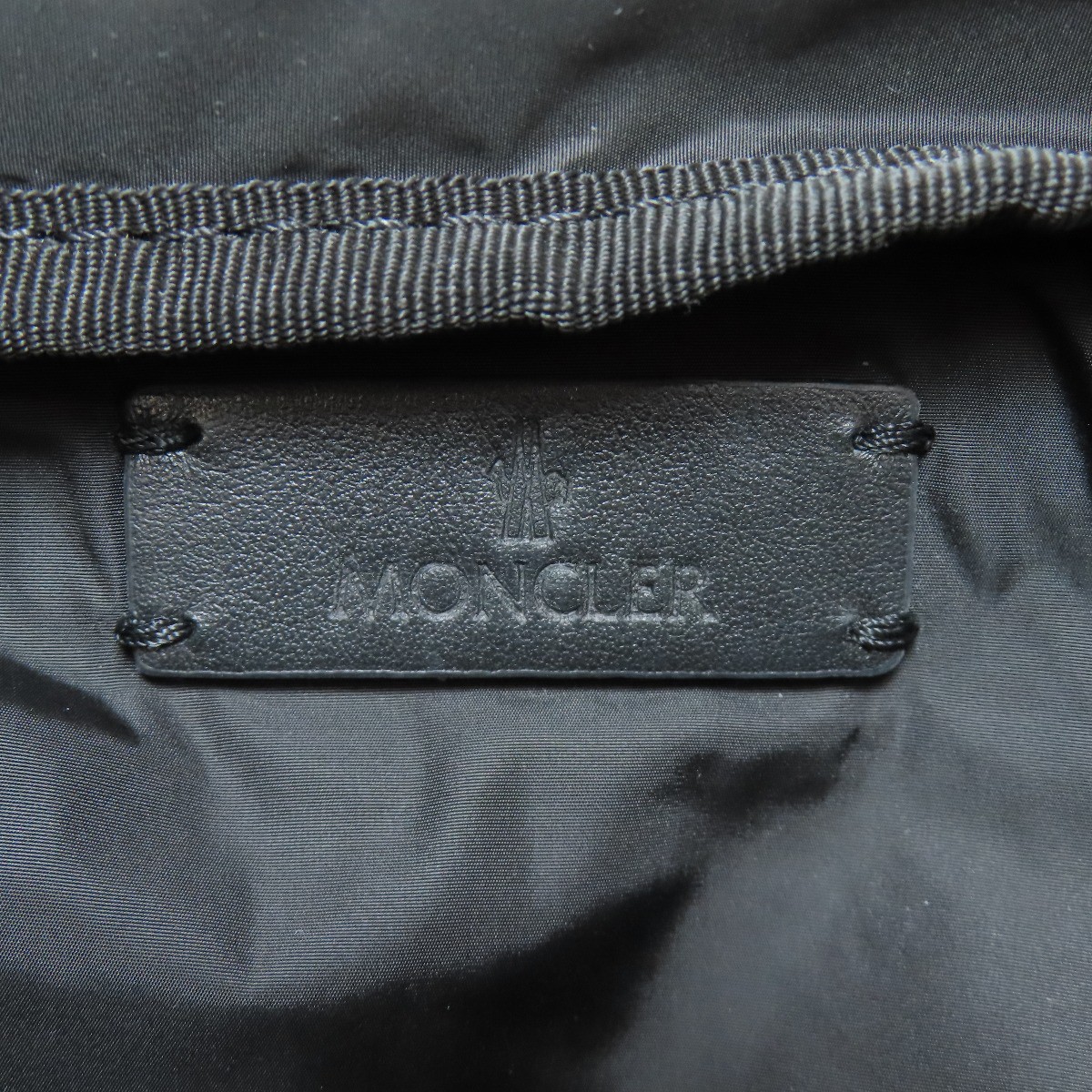 MONCLER  logo body bag Nylon  Ladies [Used] thumbnail 6
